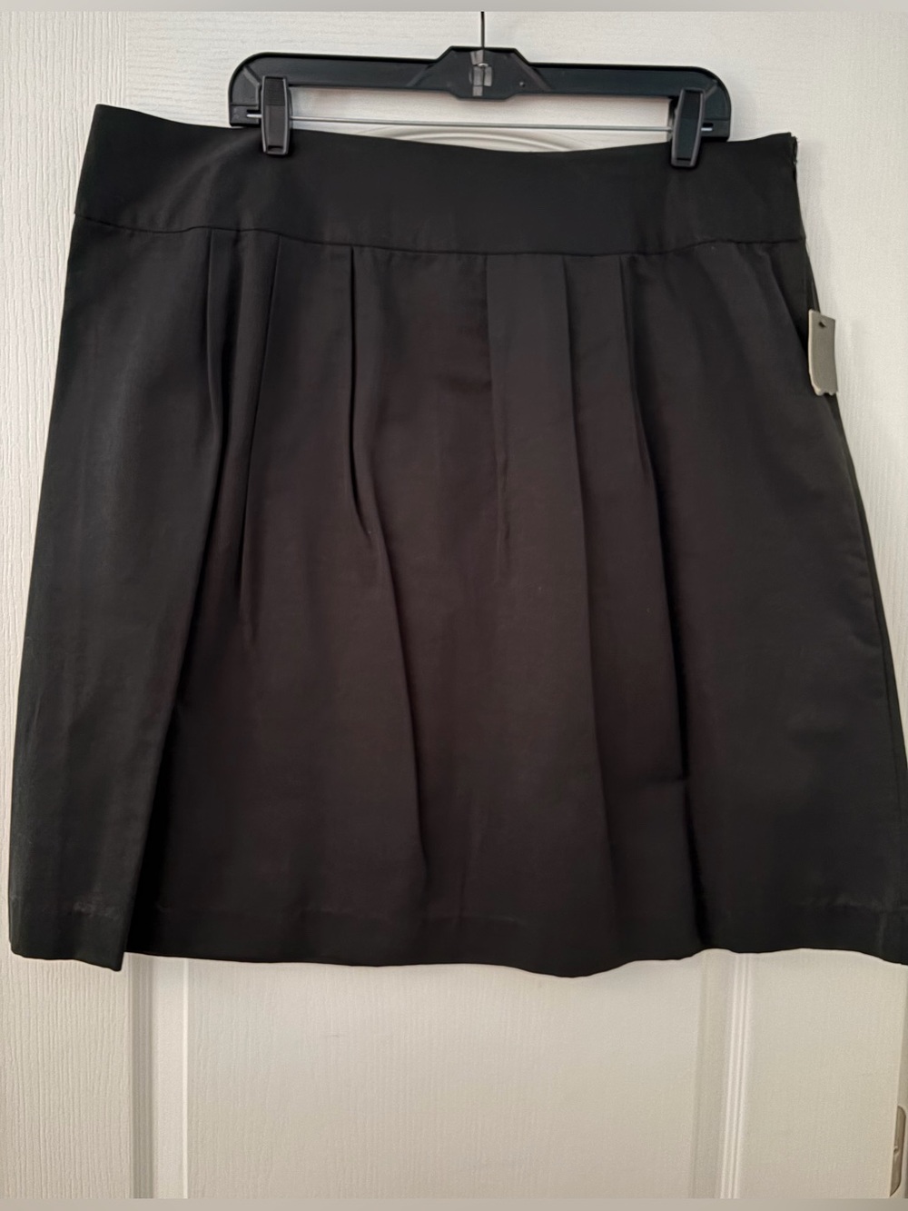 Mossimo 18W Black Pleated A-Line Skirt